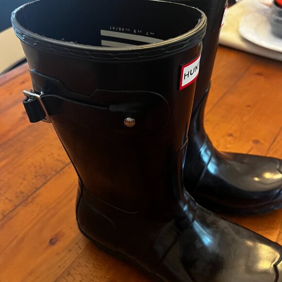 Black Hunter Boots - Picture 2 of 5